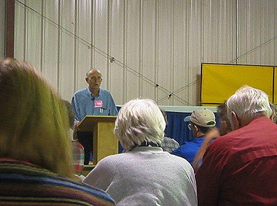 Wayne giving a workshop at the Small Farm Trade Show, Columbia, MO, November 2004.